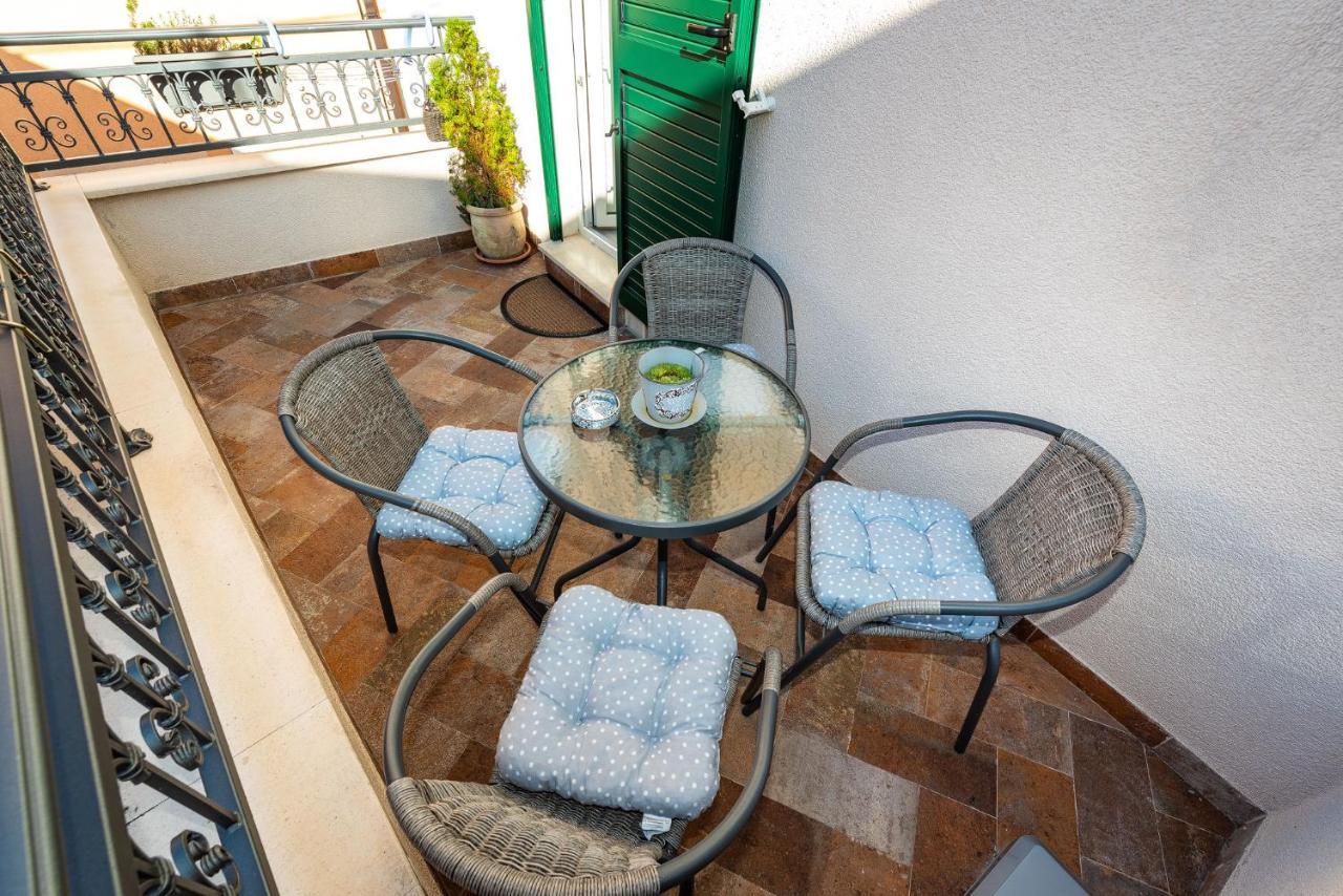 Navis Luxury Apartments Vodice Exterior photo
